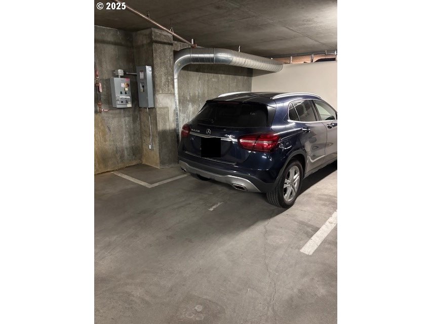 Photo #6: 768480864 Listing 