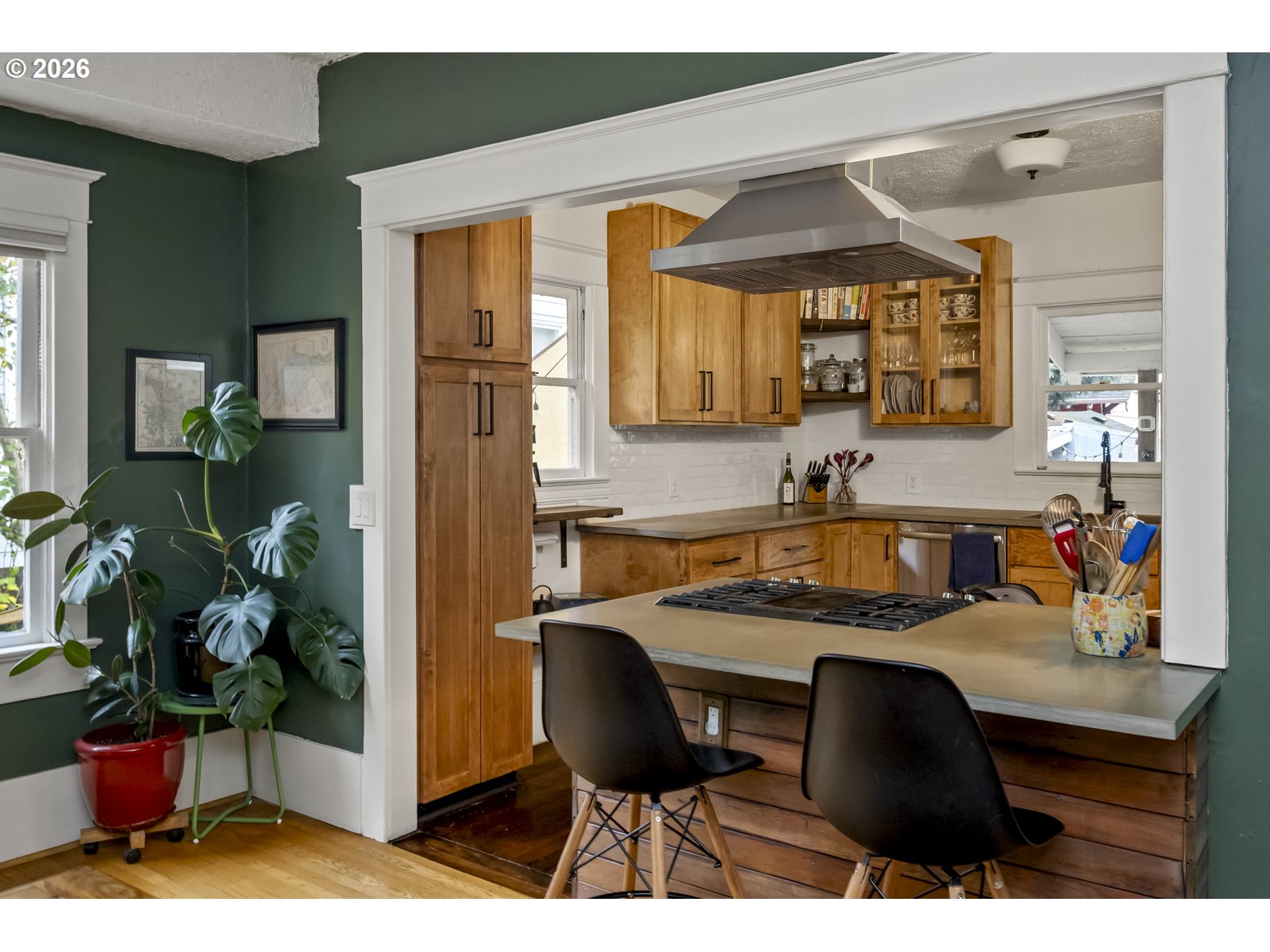 4023 SE IVON ST, Portland, OR, 97202