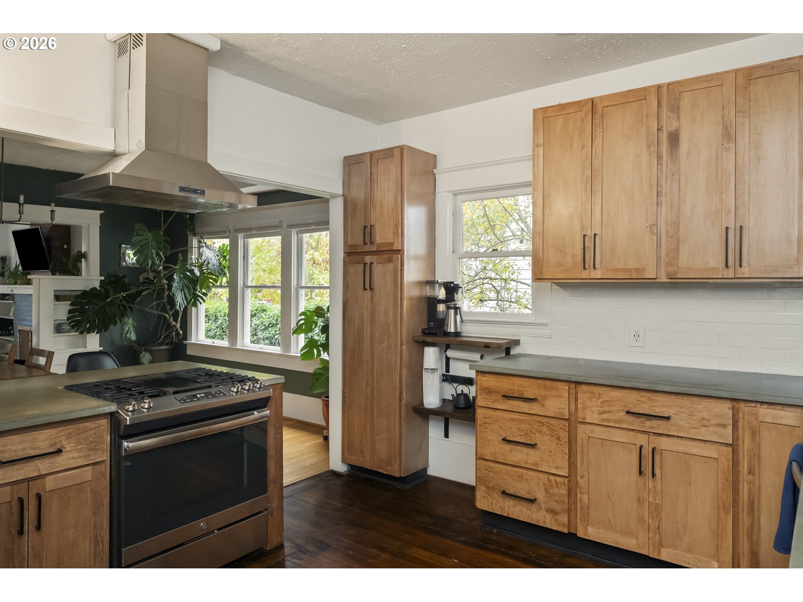 4023 SE IVON ST, Portland, OR, 97202