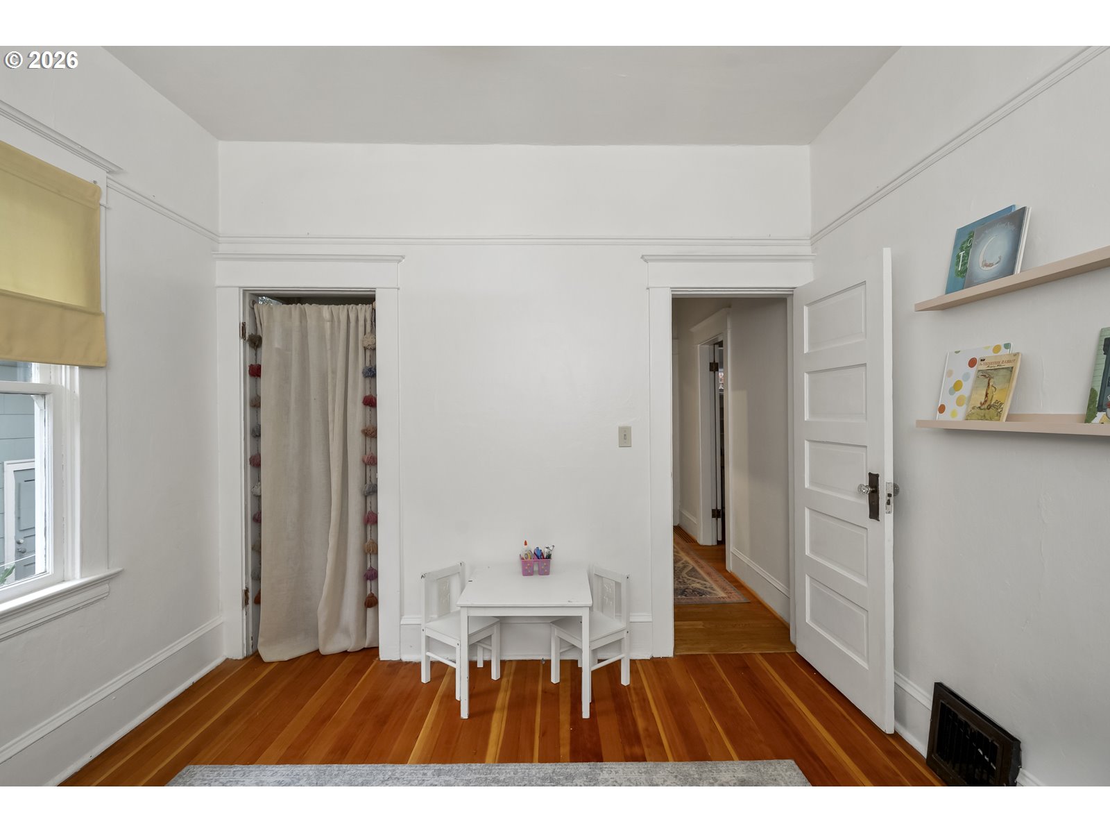 4023 SE IVON ST, Portland, OR, 97202