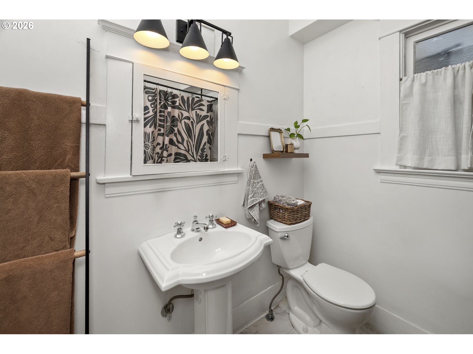 4023 SE IVON ST, Portland, OR, 97202