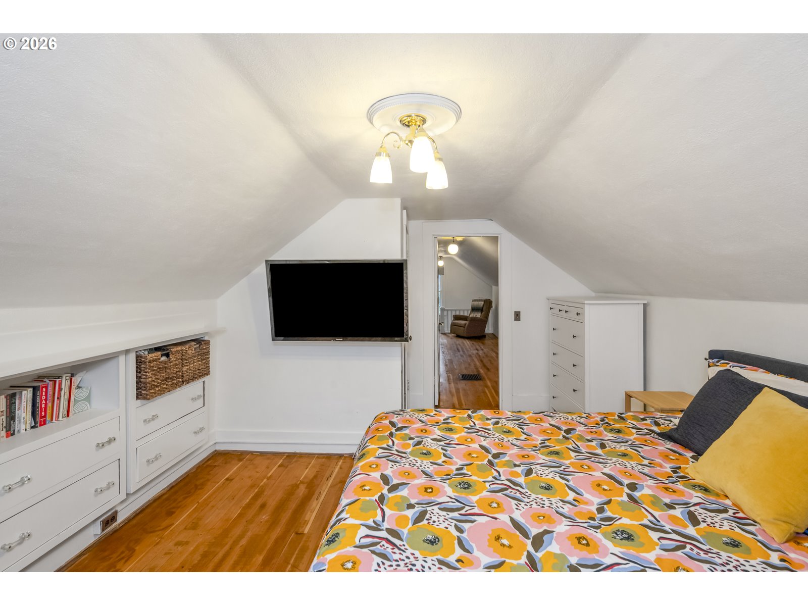 4023 SE IVON ST, Portland, OR, 97202