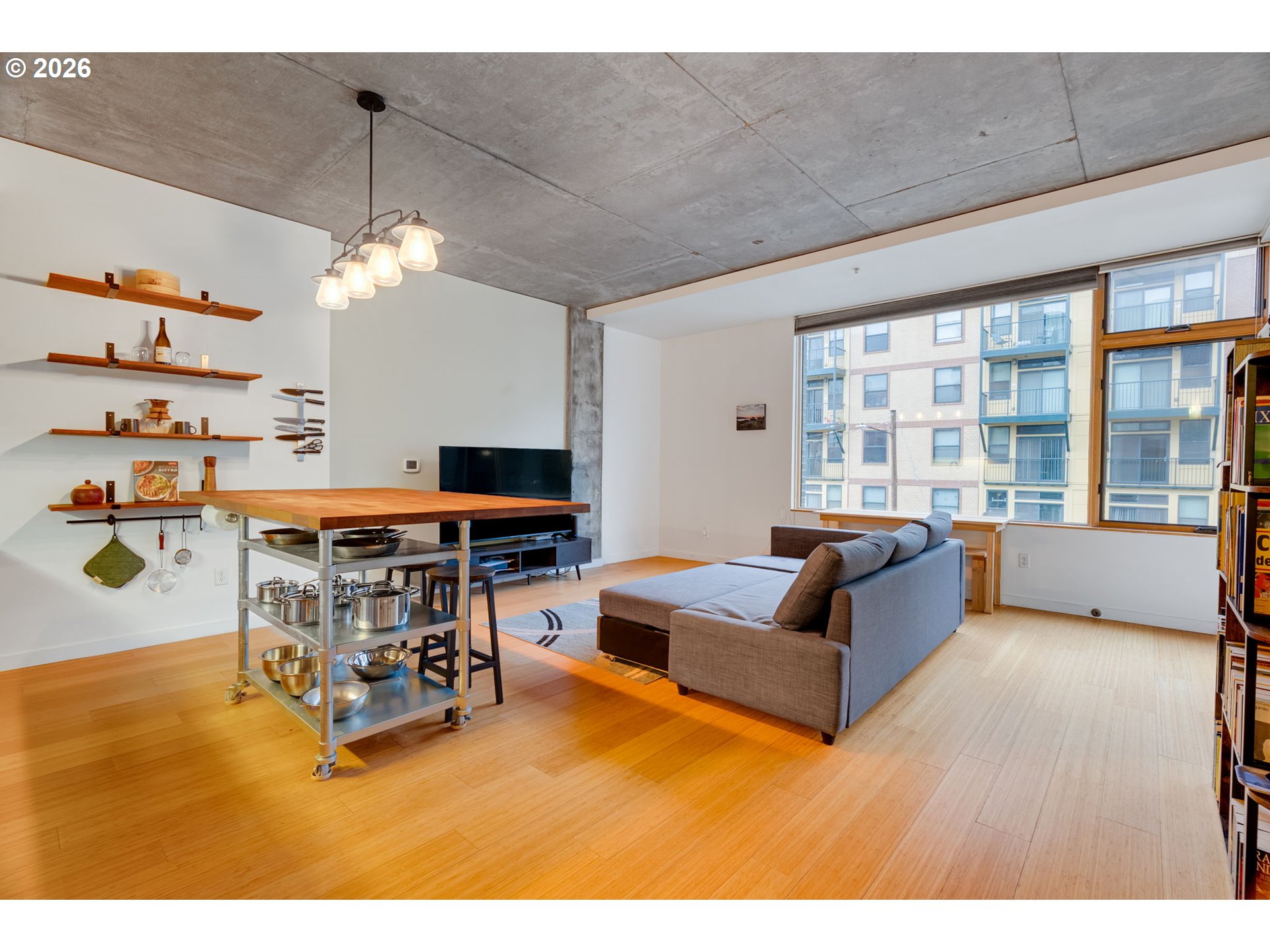 Photo #5: 770324992 Listing: Photo #5