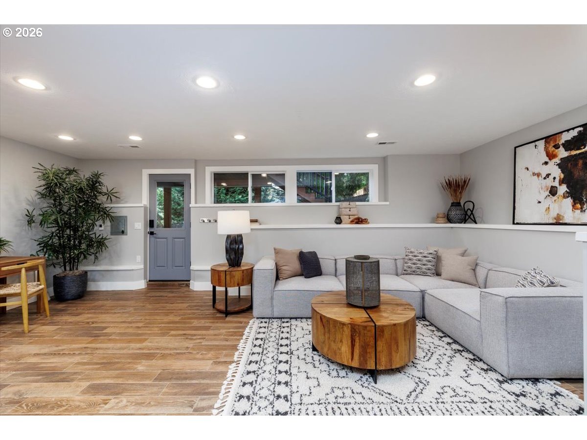 4188 COBB WAY, Lake Oswego, OR, 97035