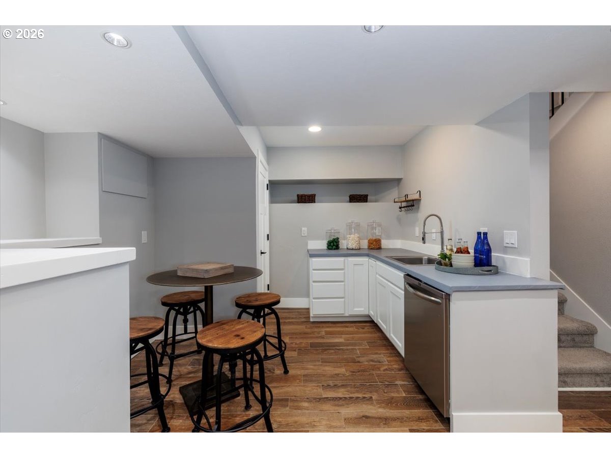 4188 COBB WAY, Lake Oswego, OR, 97035
