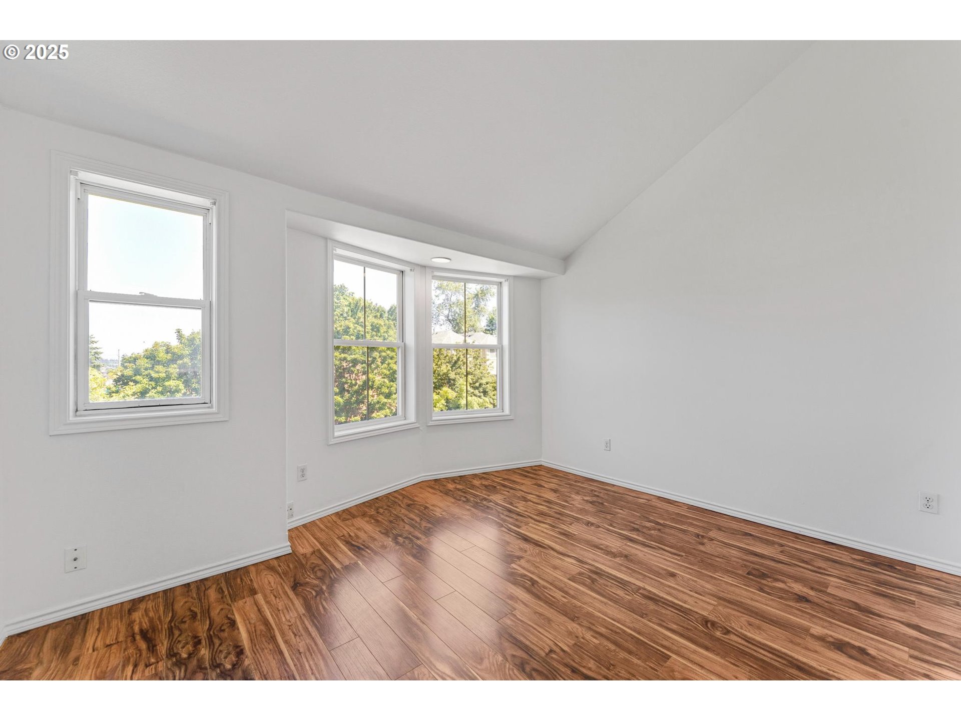 4815 SW 1ST AVE, Portland, OR, 97239