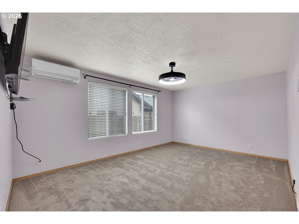 279 S 71ST, Springfield, OR, 97478