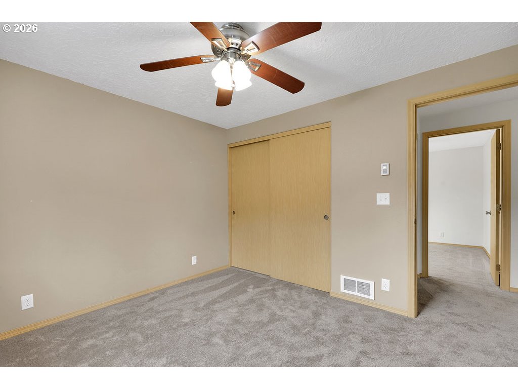 279 S 71ST, Springfield, OR, 97478