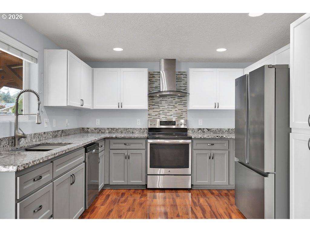 279 S 71ST, Springfield, OR, 97478