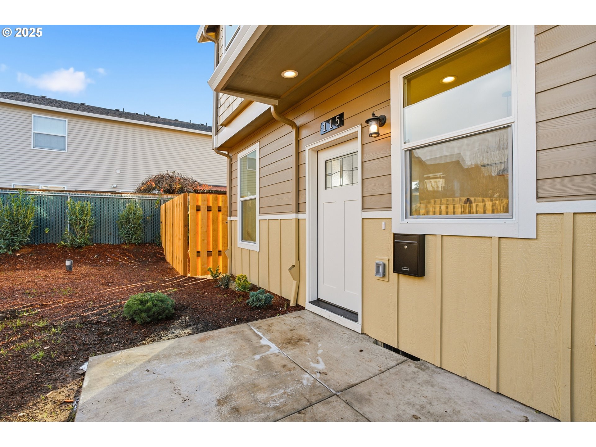 Photo #2: 771466853 Listing: Photo #2