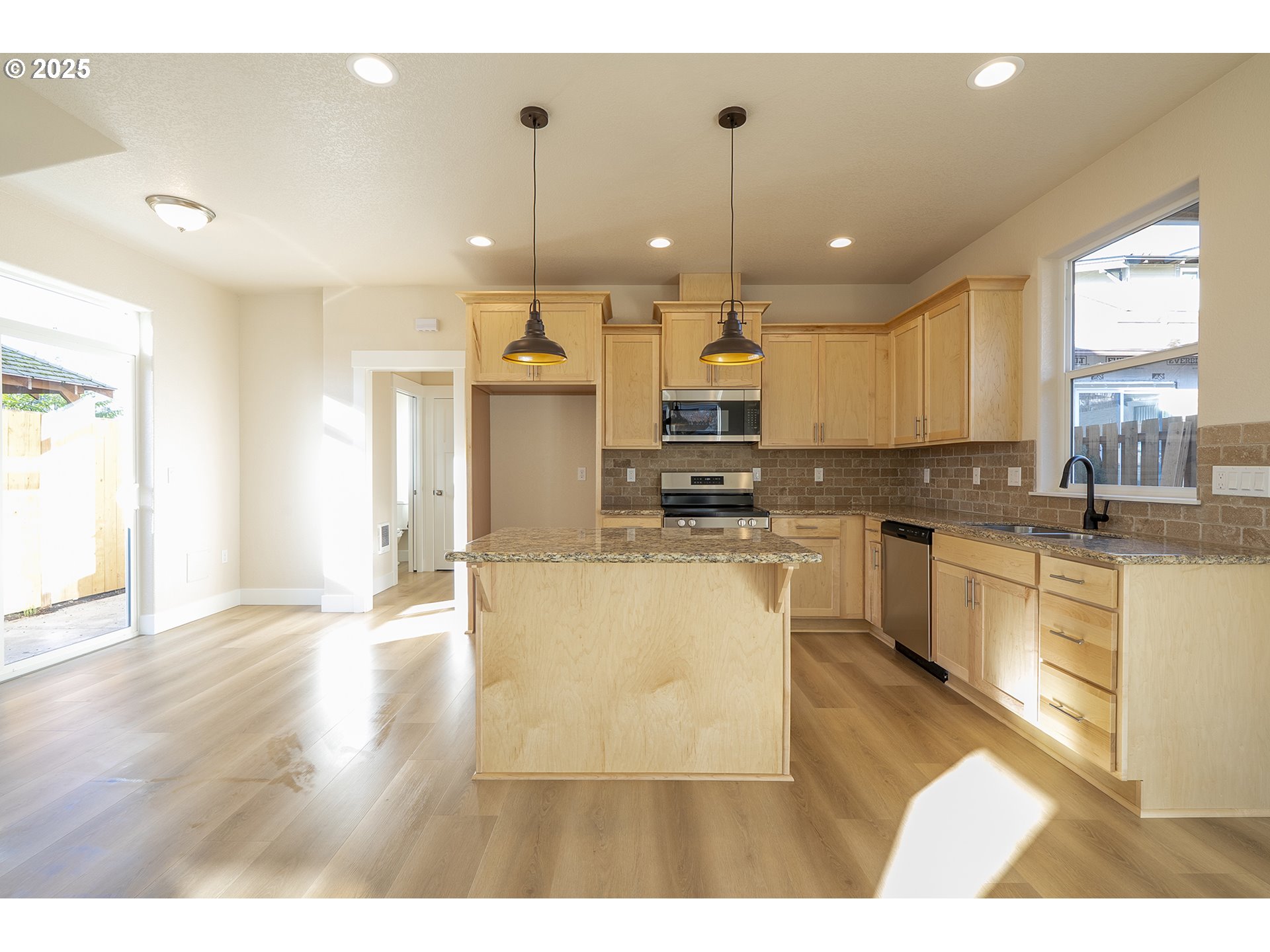 Photo #5: 771466853 Listing: Photo #5