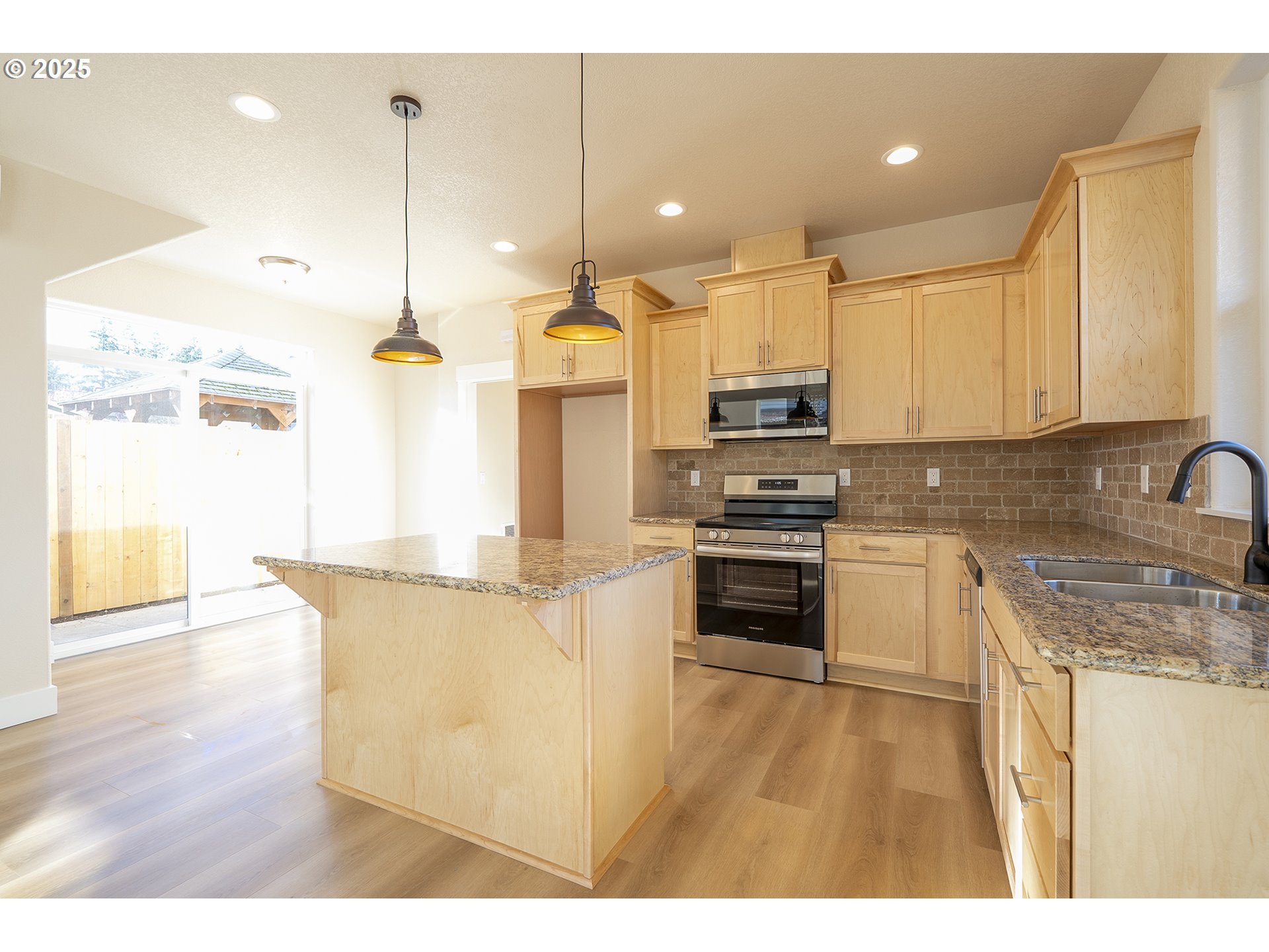 Photo #6: 771466853 Listing: Photo #6