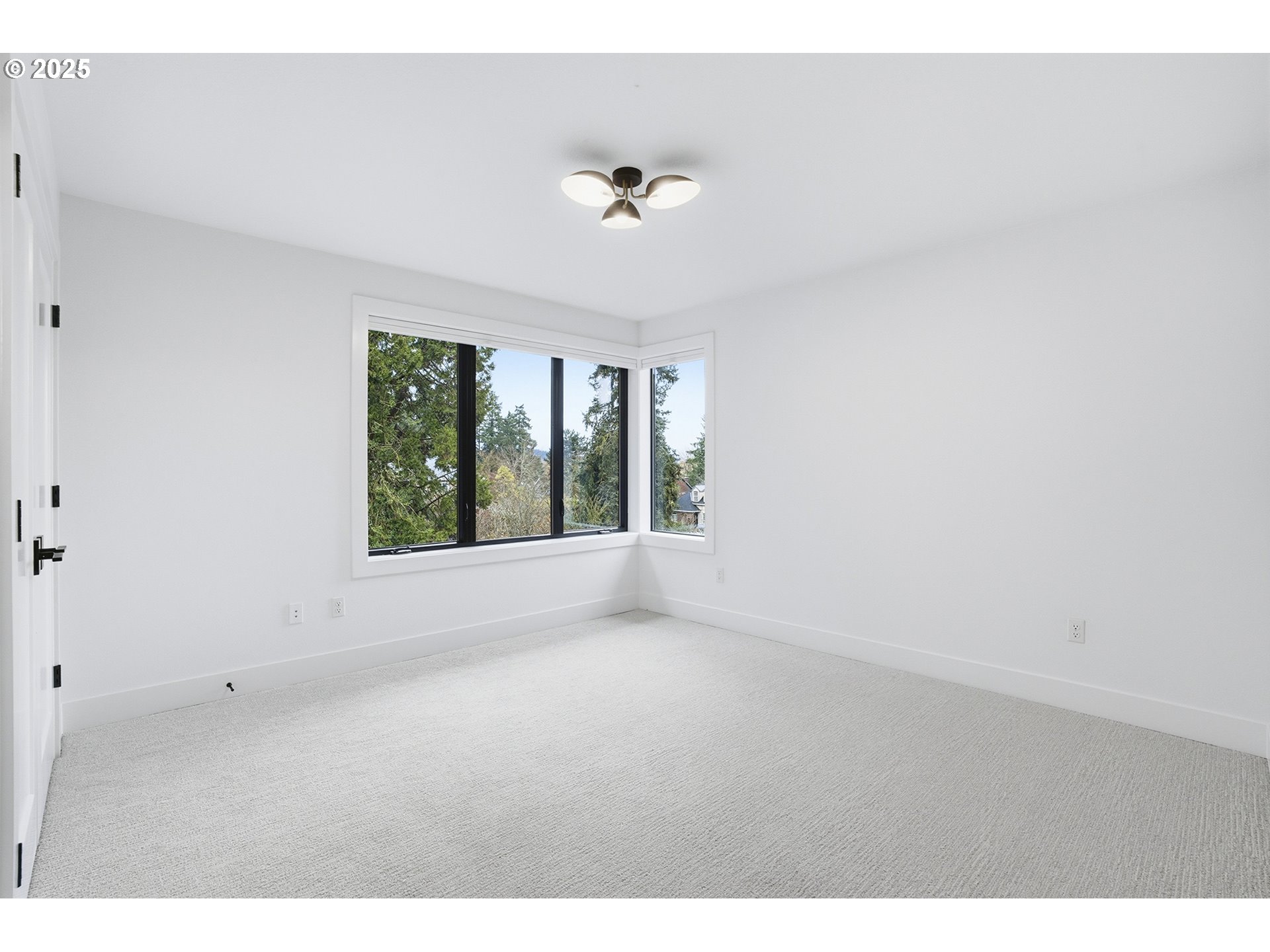 16901 KARA LN, Lake Oswego, OR, 97035