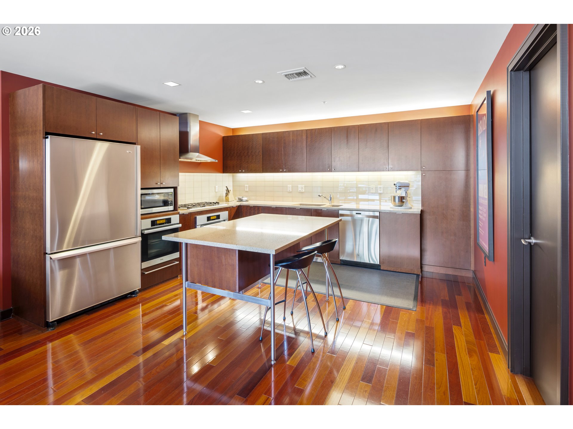 Photo #3: 772570946 Listing: Photo #3