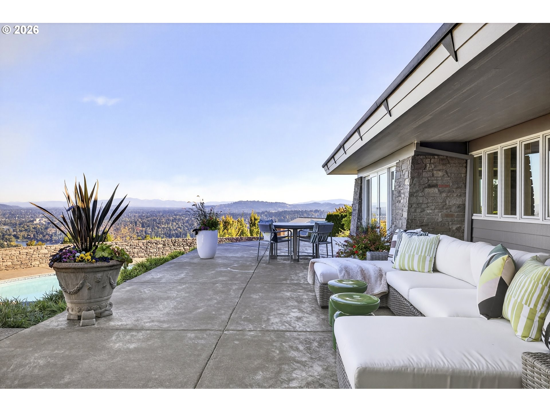 777 CHERRY CIR, Lake Oswego, OR, 97034