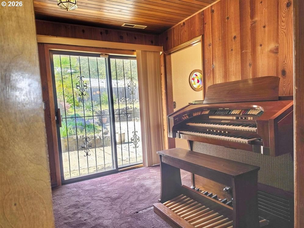 1355 NW WALLACE RD, Salem, OR, 97304