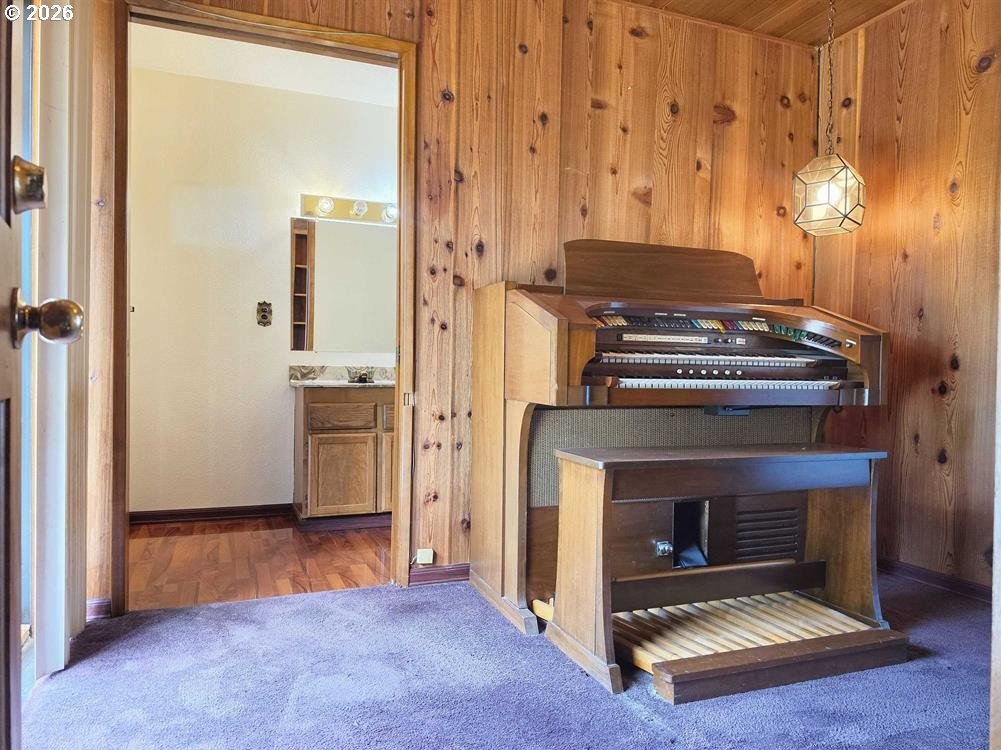 1355 NW WALLACE RD, Salem, OR, 97304