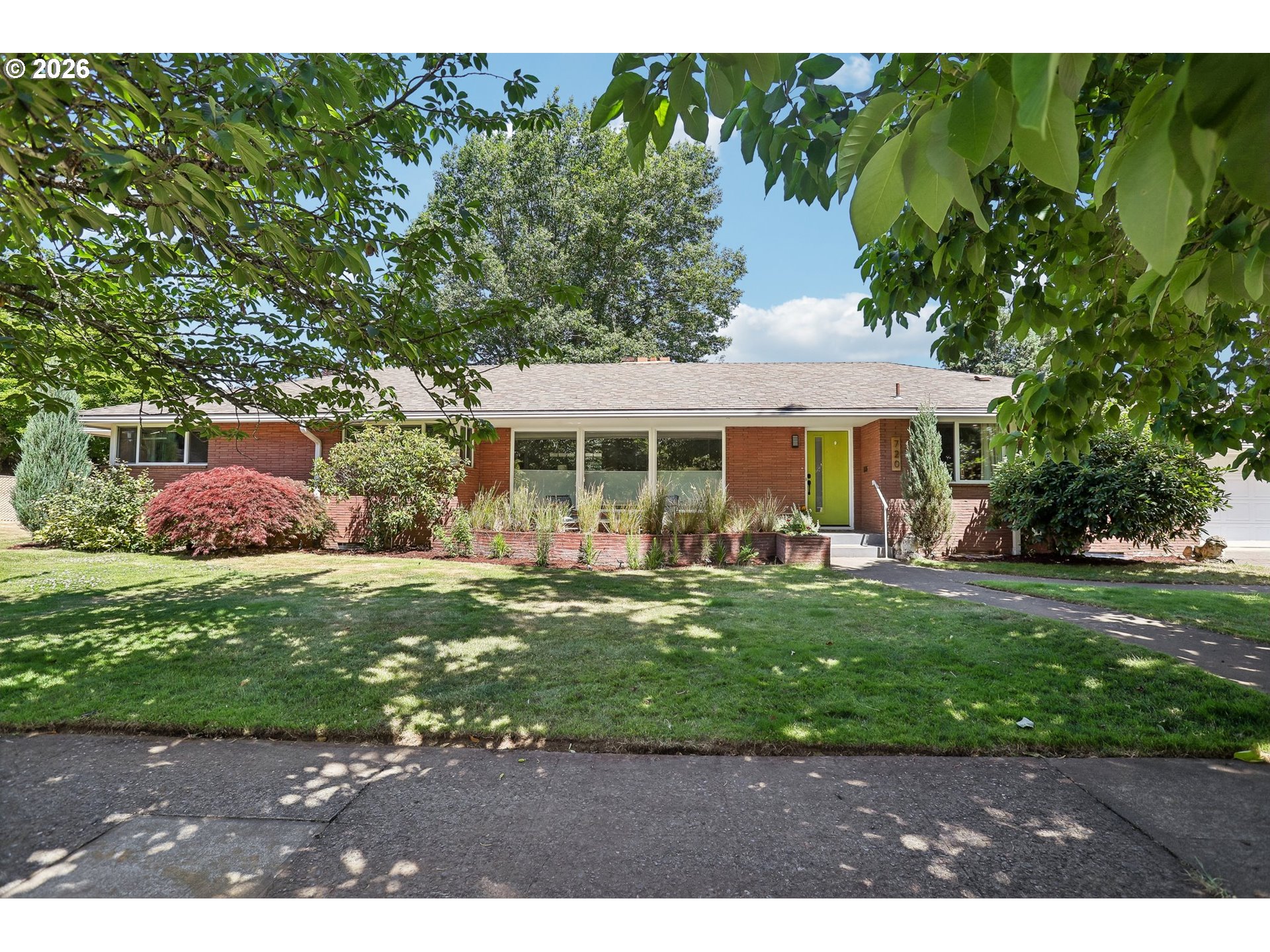 Photo of 720 NE 107TH PL Portland OR 97220