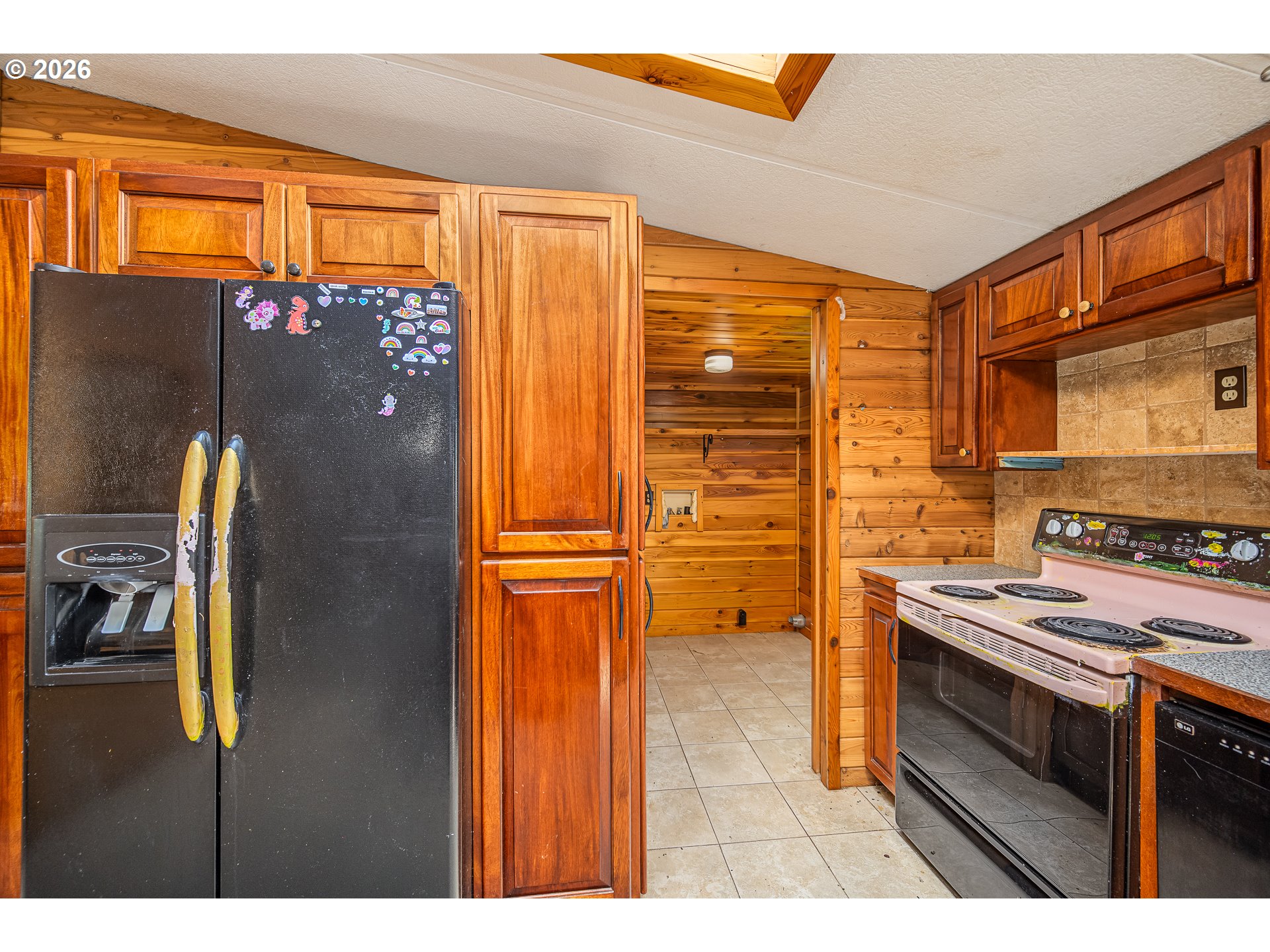 Property photo 11 of 37
