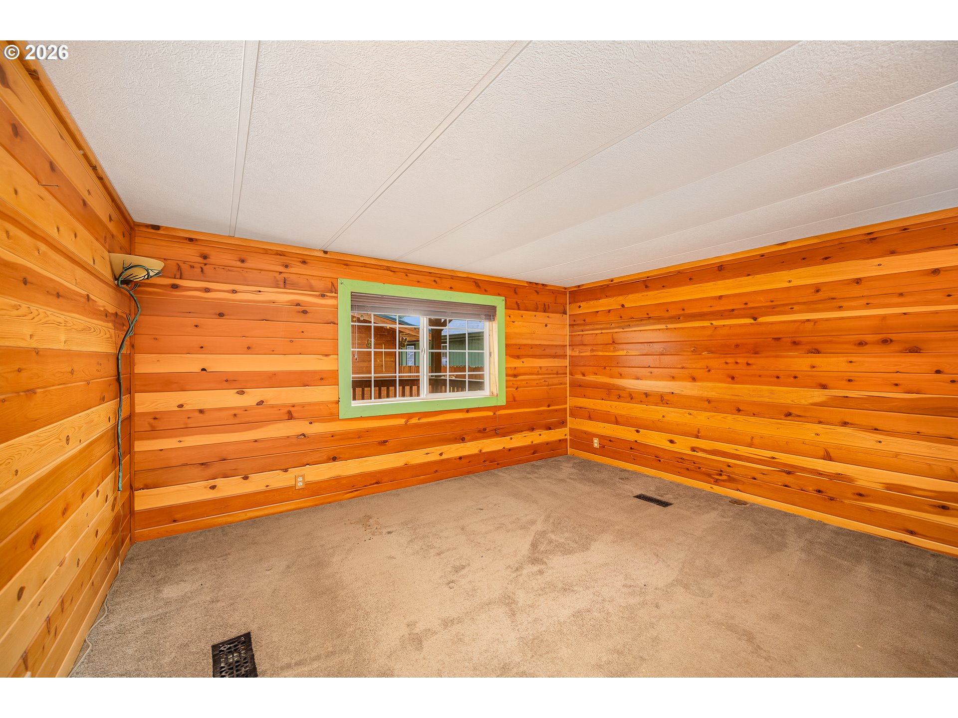 Property photo 20 of 37