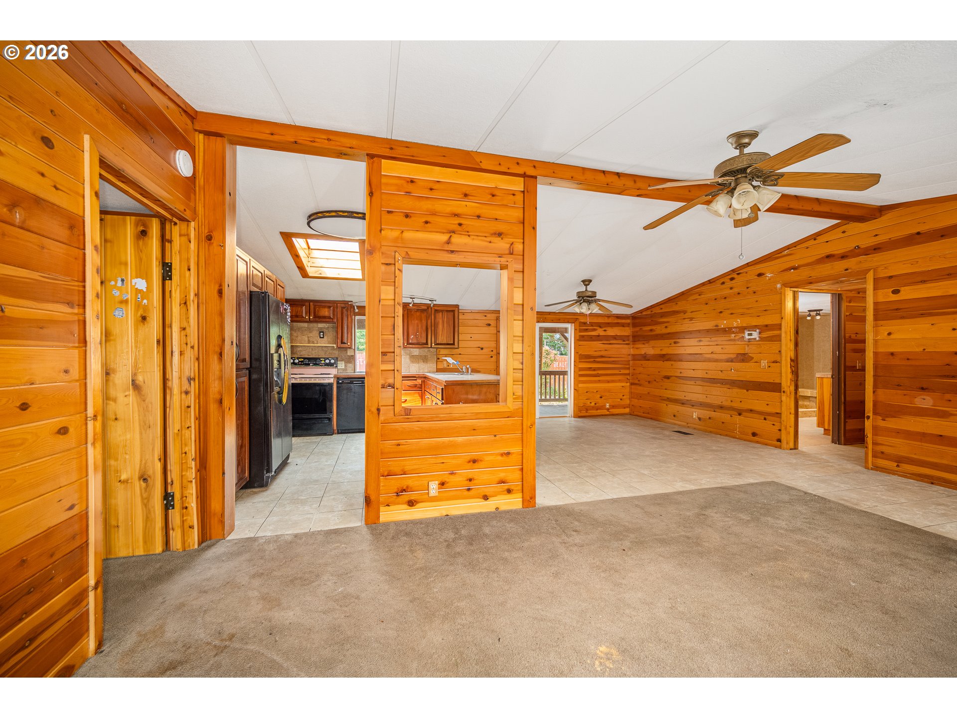 Property photo 6 of 37