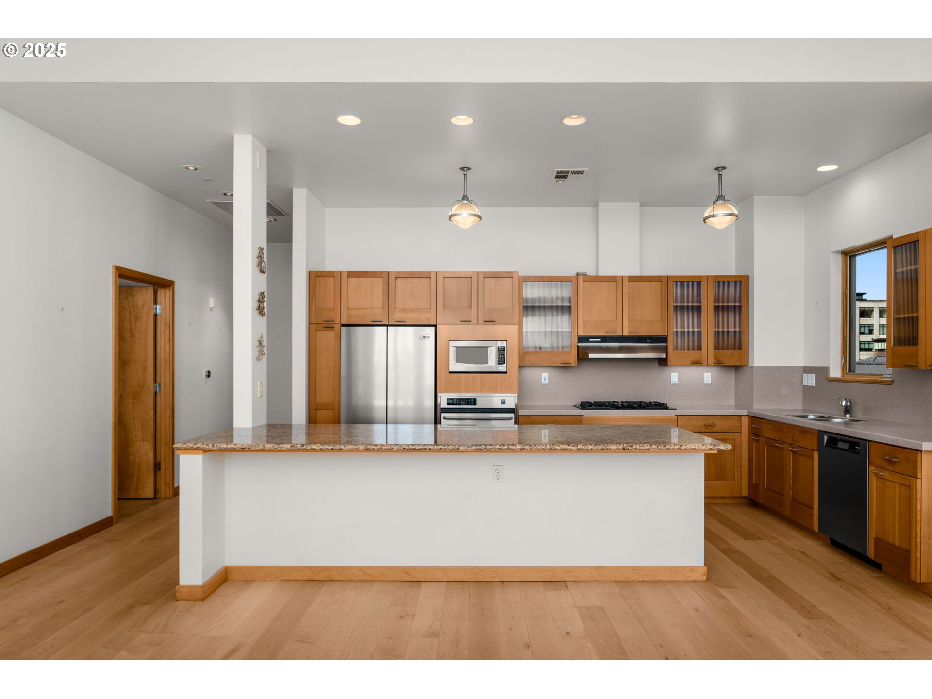 Photo #10: 776057770 Listing: Photo #10