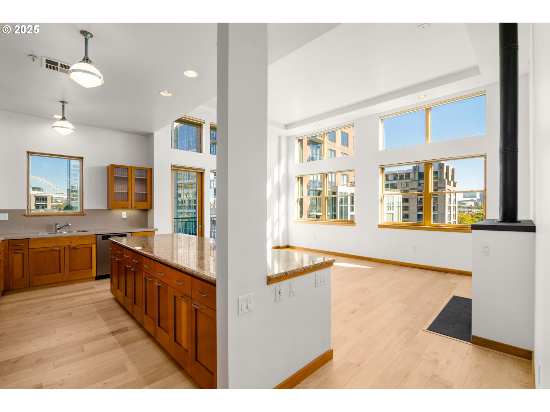 Photo #7: 776057770 Listing: Photo #7