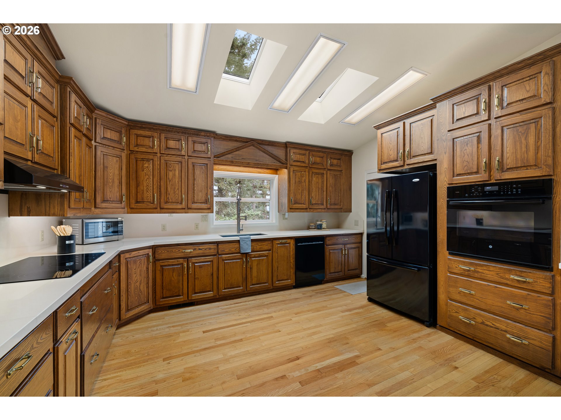 2323 W 28TH AVE, Eugene, OR, 97405