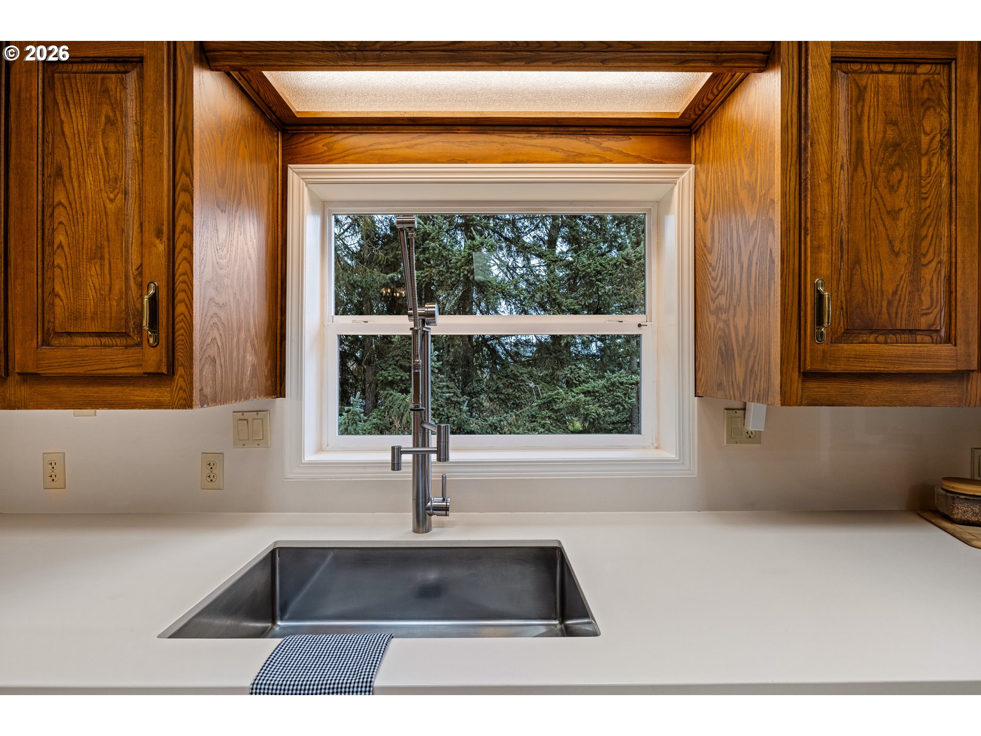 2323 W 28TH AVE, Eugene, OR, 97405