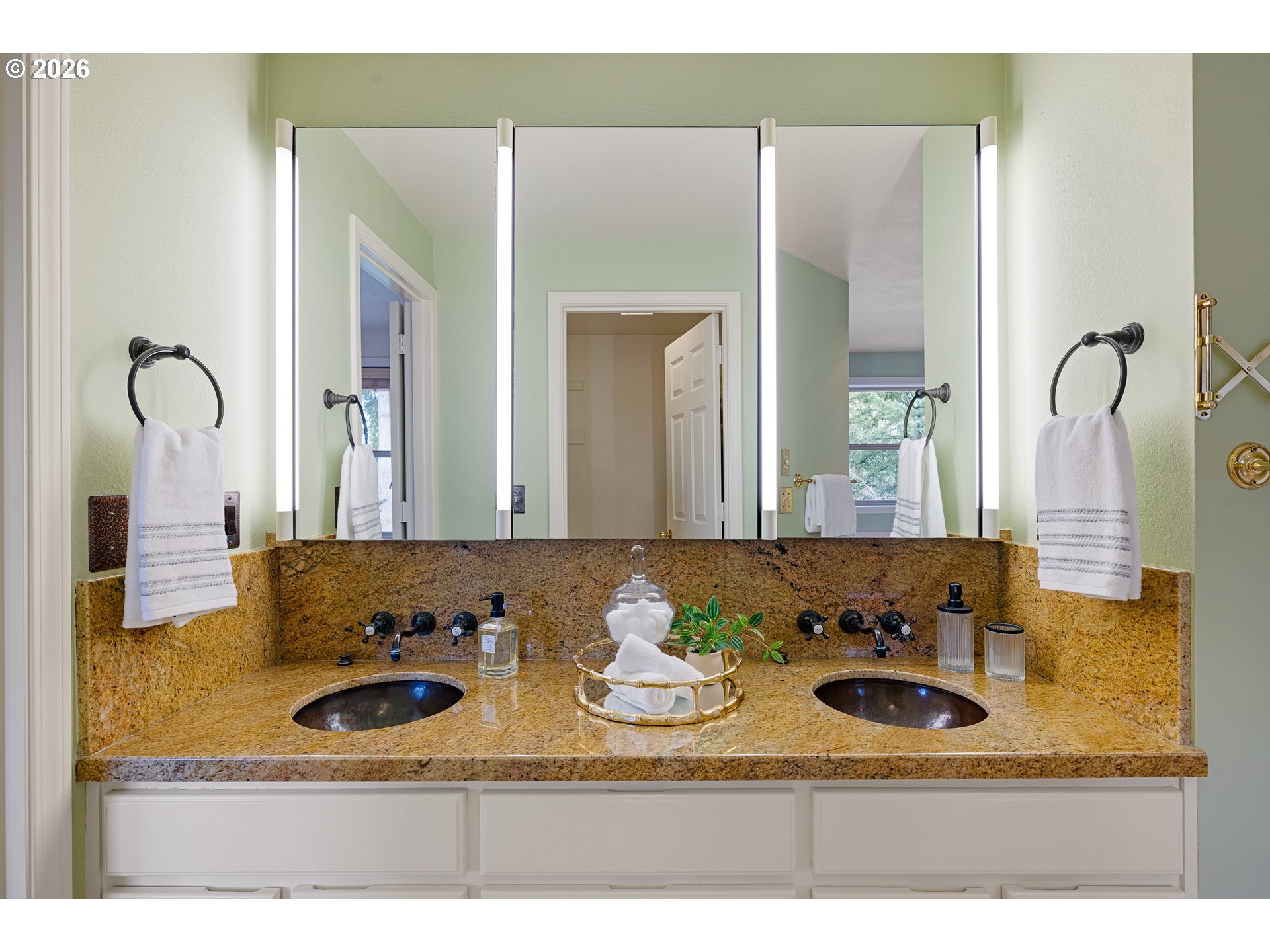 2323 W 28TH AVE, Eugene, OR, 97405