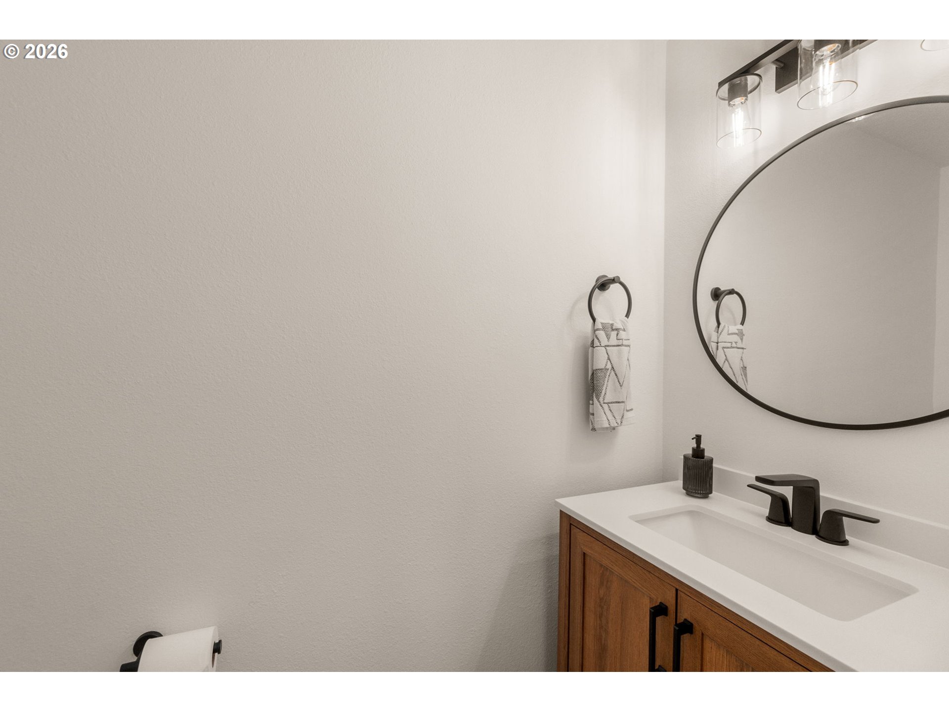 Photo #6: 776764686 Listing: Photo #6