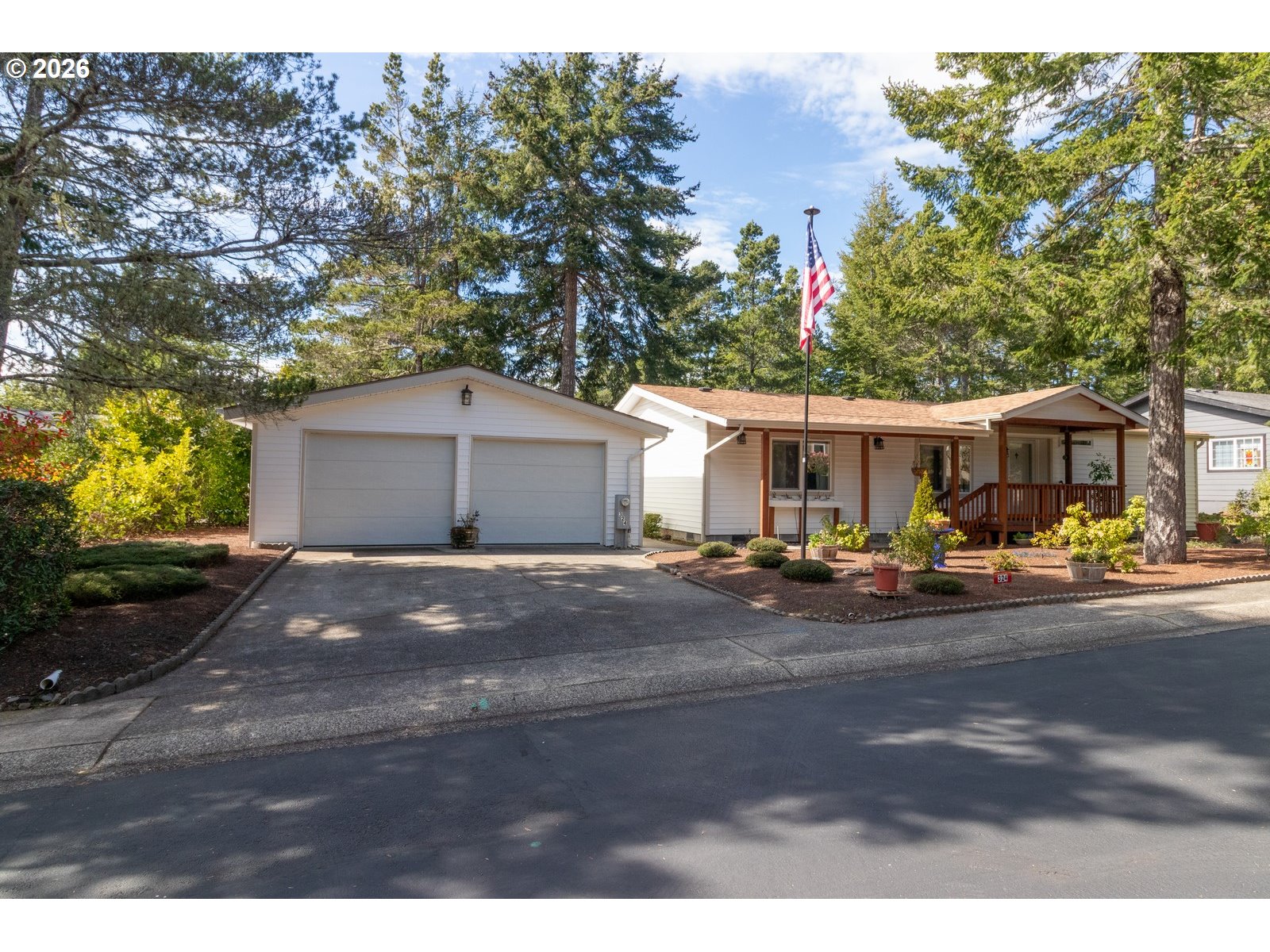 129 EVERGREEN LN, Florence, OR, 97439