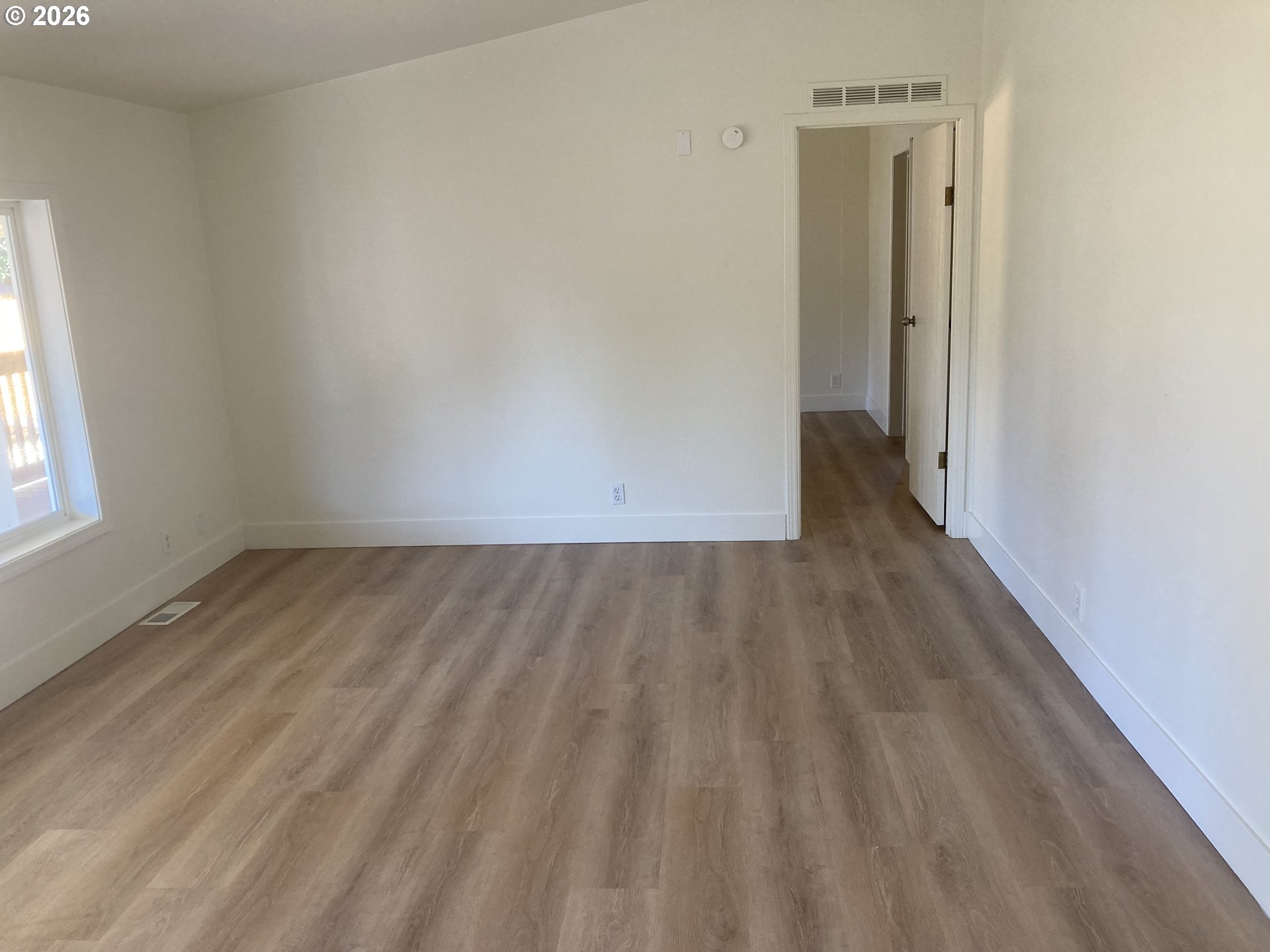 Property photo 5 of 11