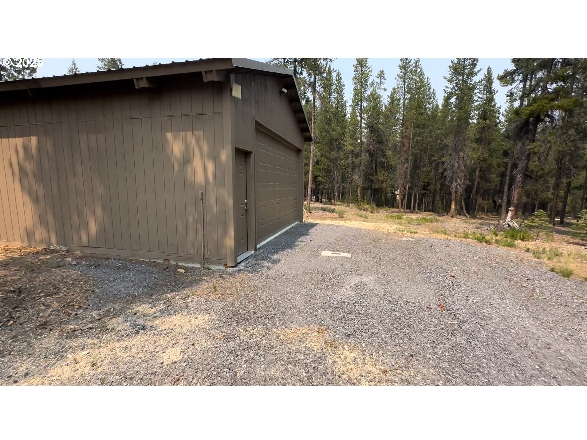 139917 BEAR SKIN RD, Crescent Lake, OR, 97733