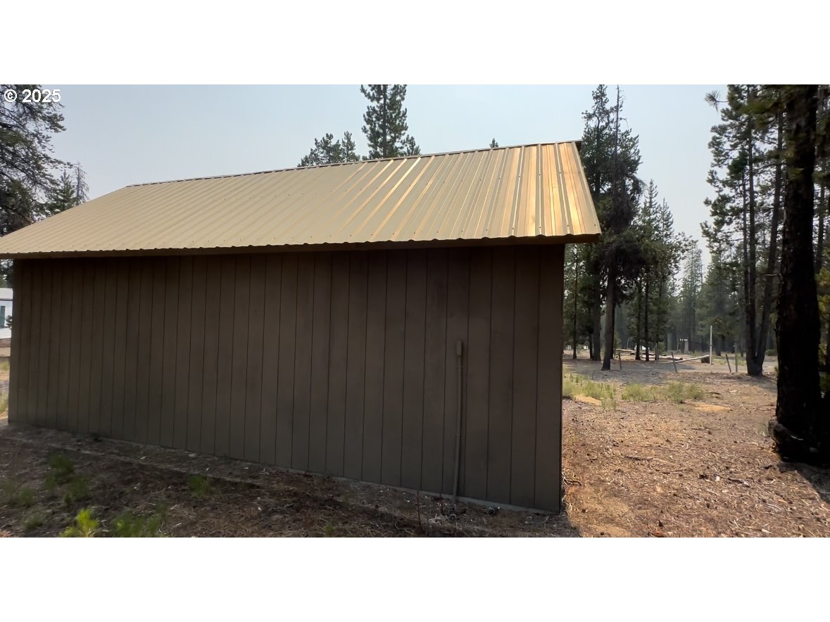 139917 BEAR SKIN RD, Crescent Lake, OR, 97733