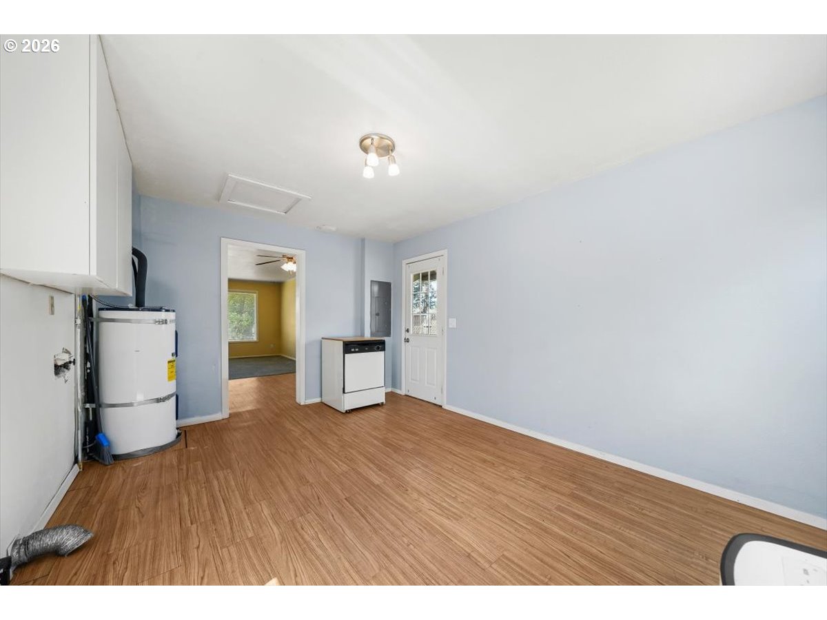 Property photo 13 of 28