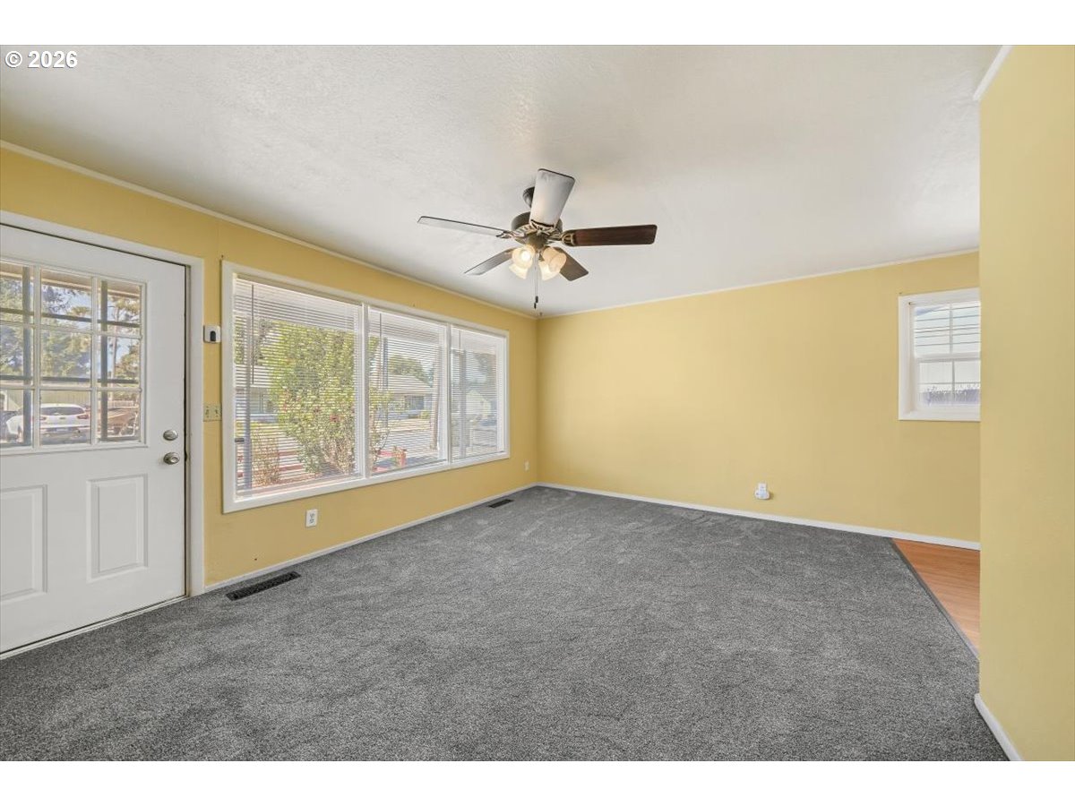 Property photo 5 of 28