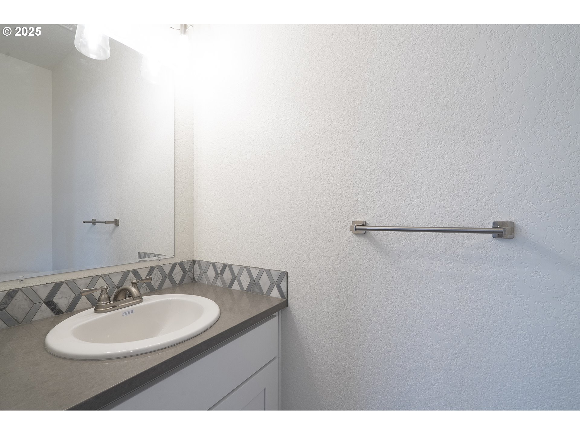 Photo #6: 779678556 Listing 