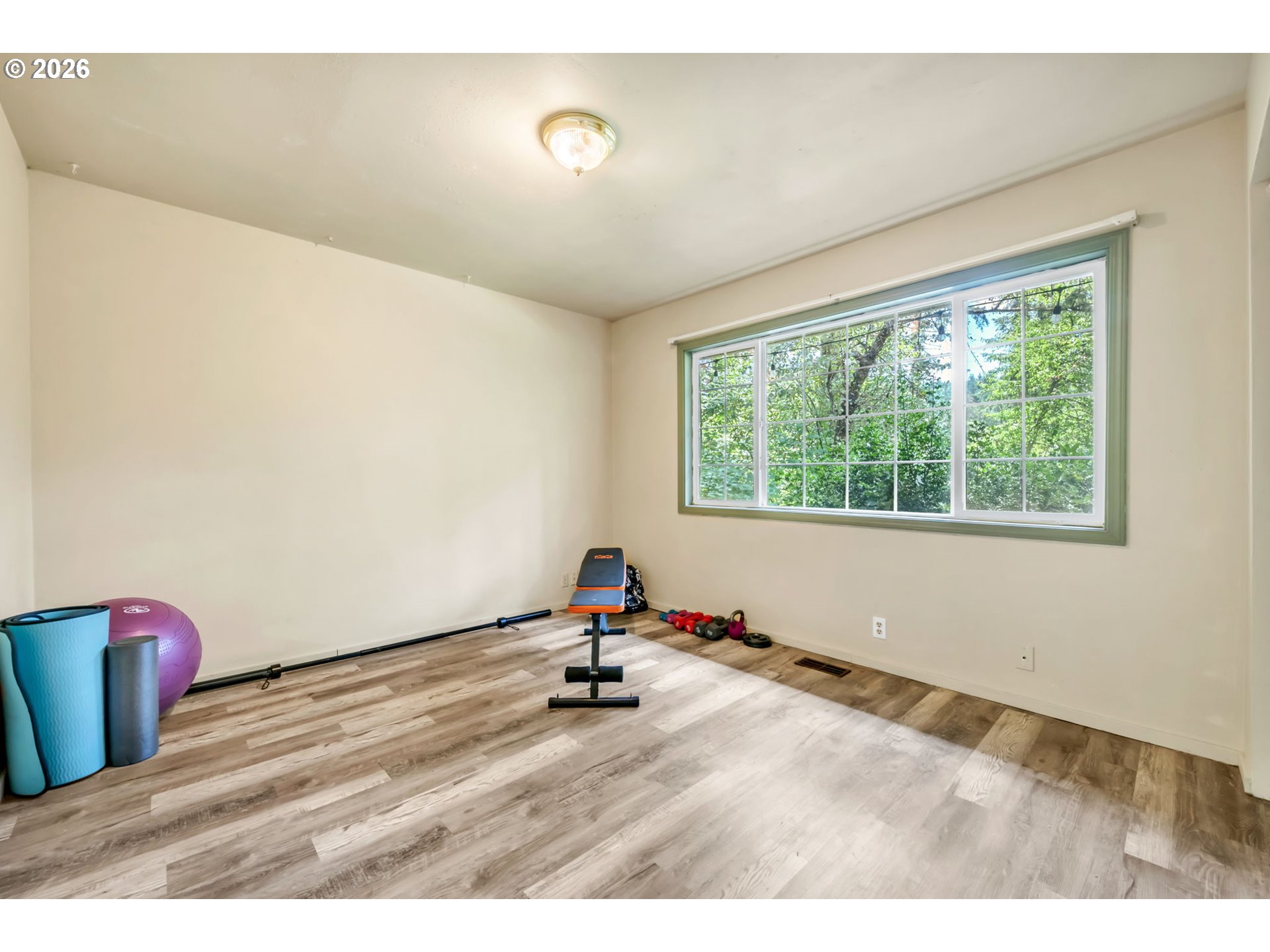 Property photo 21 of 44