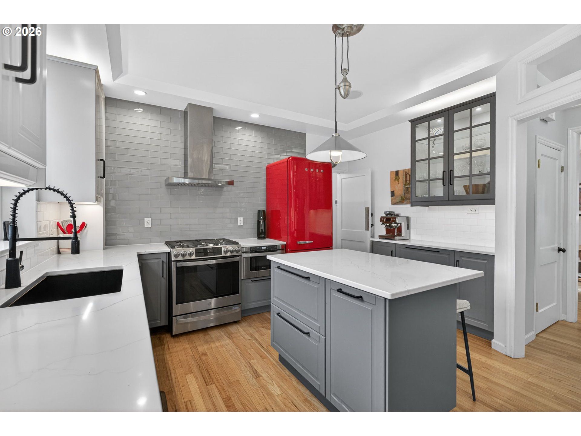 1638 SW UPLAND DR, Portland, OR, 97221