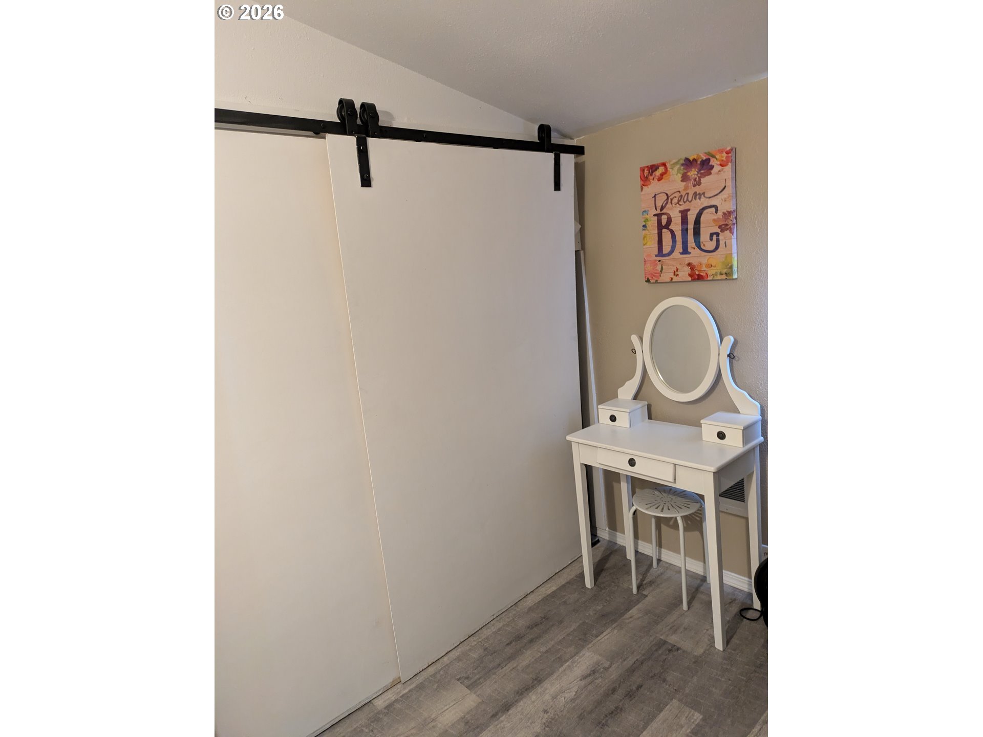 Property photo 15 of 30