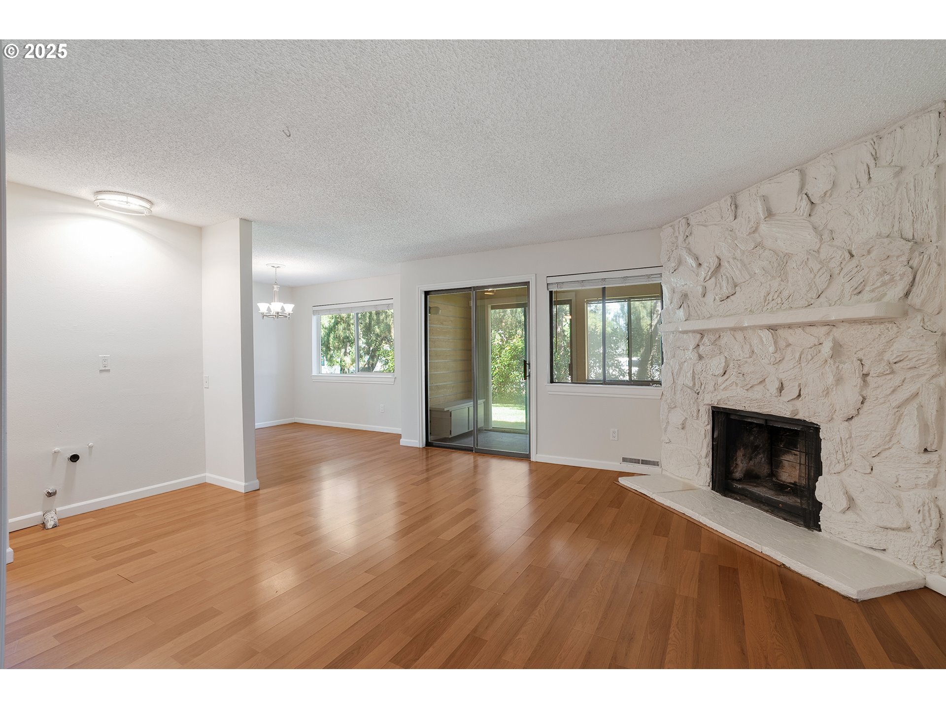 Photo #10: 783637055 Listing: Photo #10