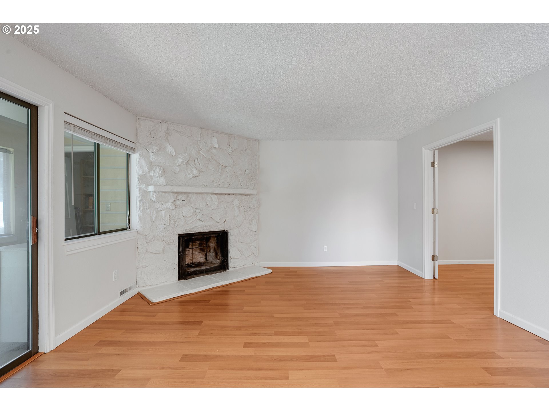 Photo #9: 783637055 Listing: Photo #9