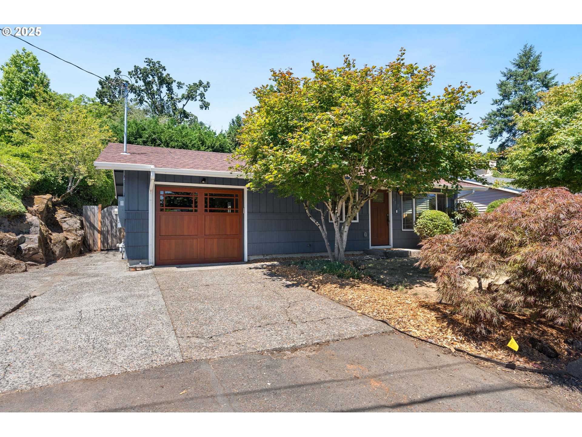 1775 SUNSET AVE