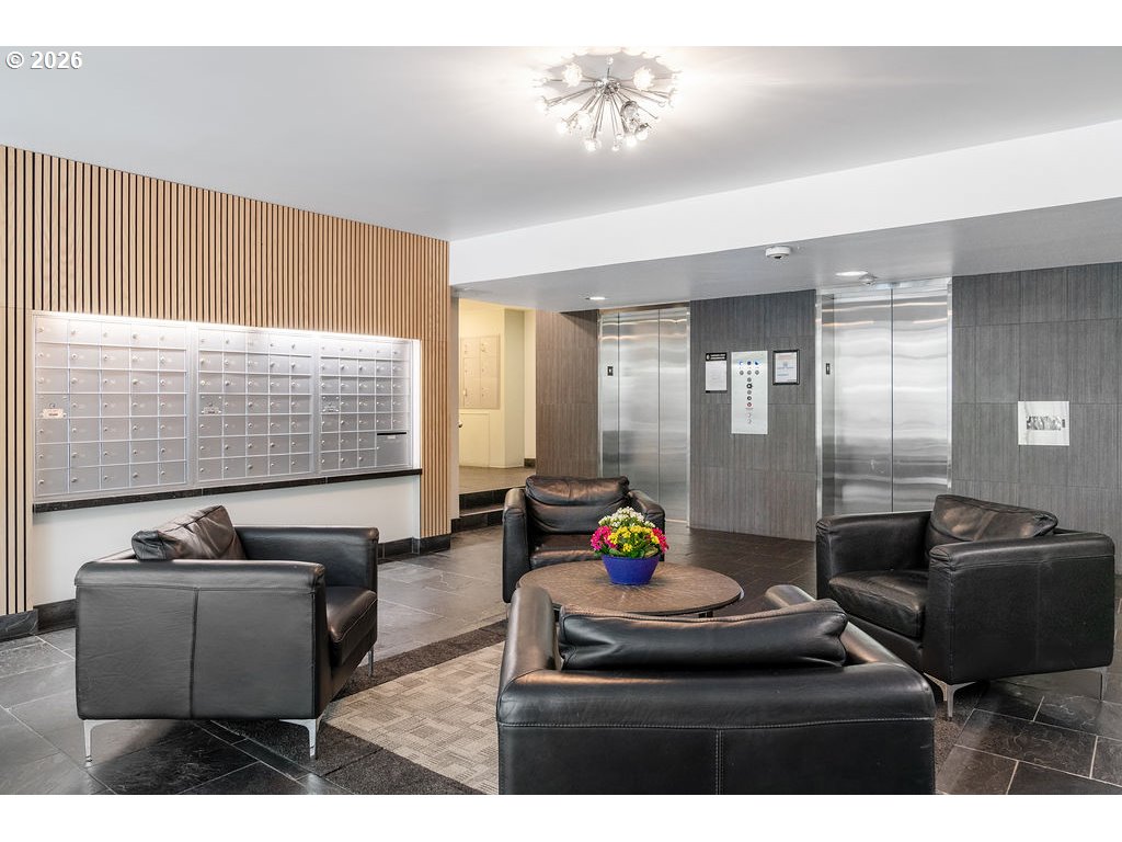 255 SW HARRISON ST, Portland, OR, 97201