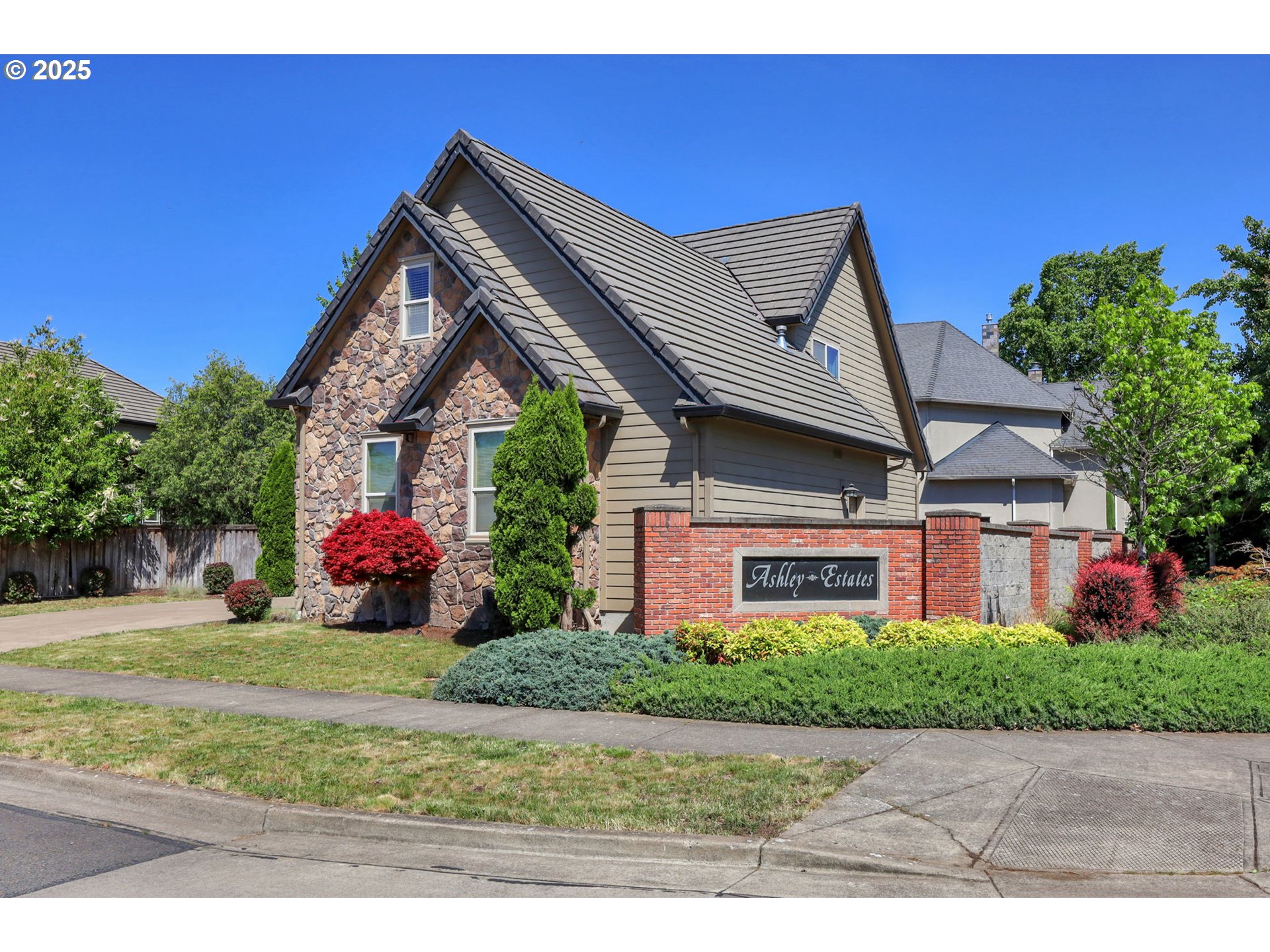 3435 MEADOW VIEW DR, Eugene, OR, 97408