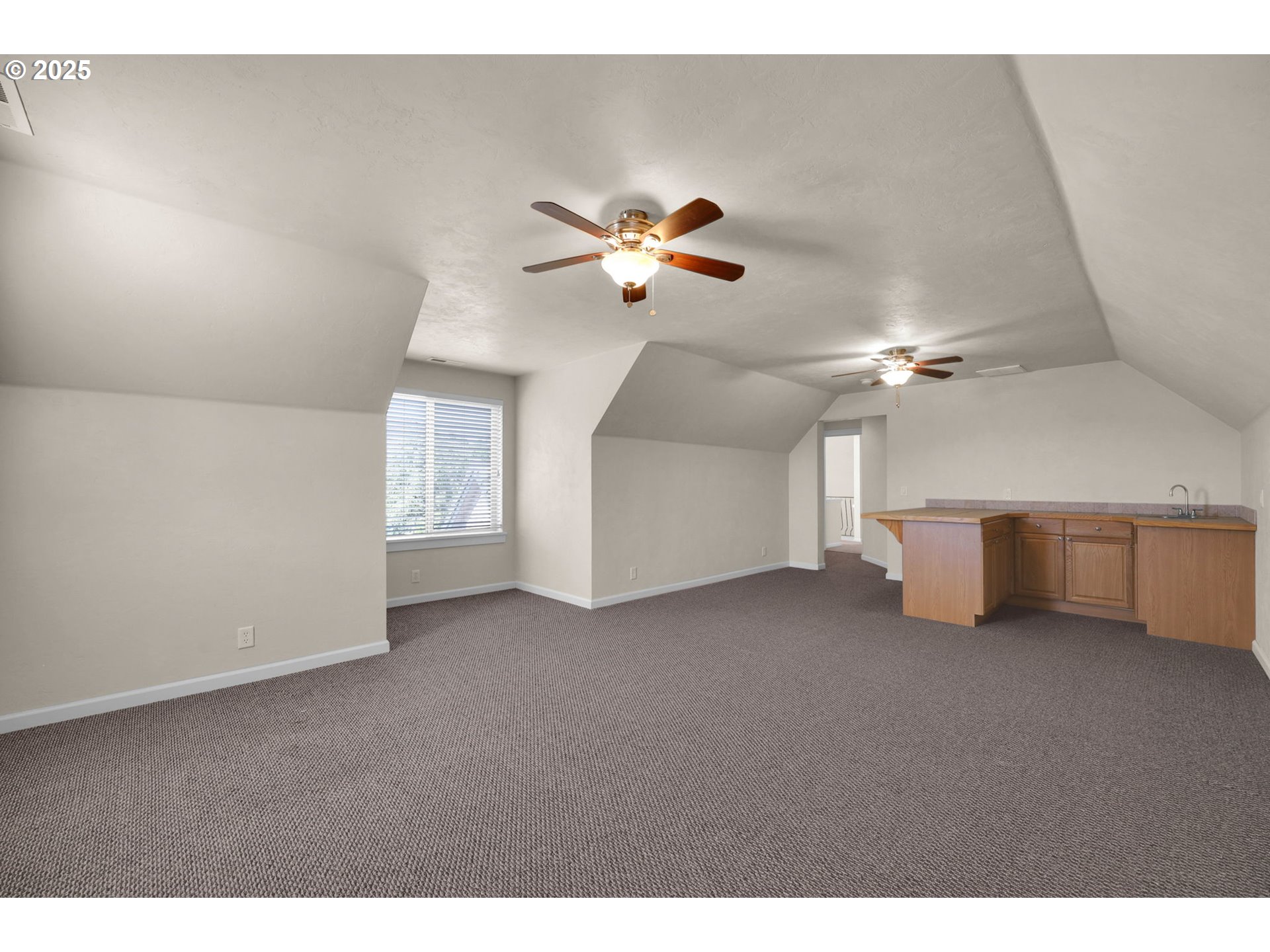 3435 MEADOW VIEW DR, Eugene, OR, 97408