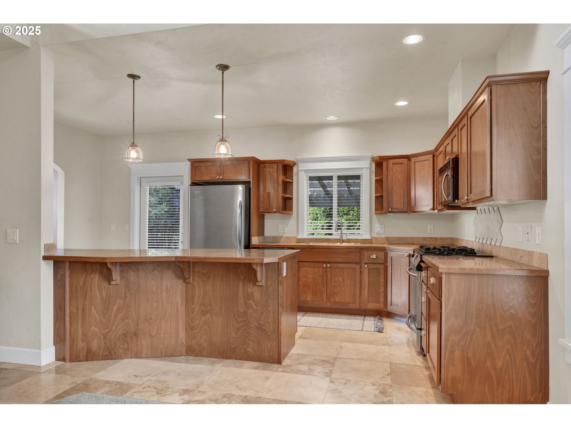 3435 MEADOW VIEW DR, Eugene, OR, 97408