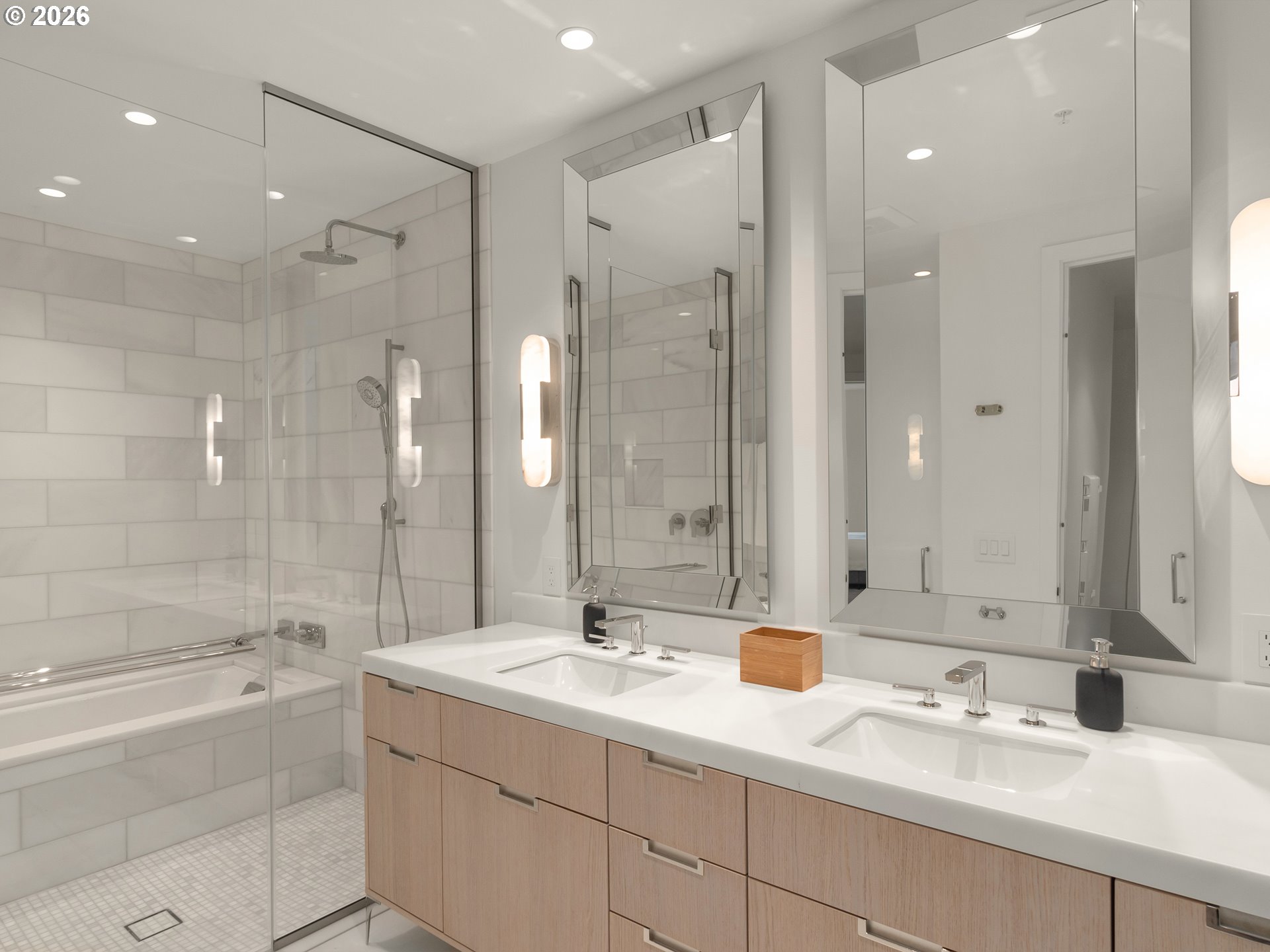 Photo #9: 786851477 Listing: Photo #9