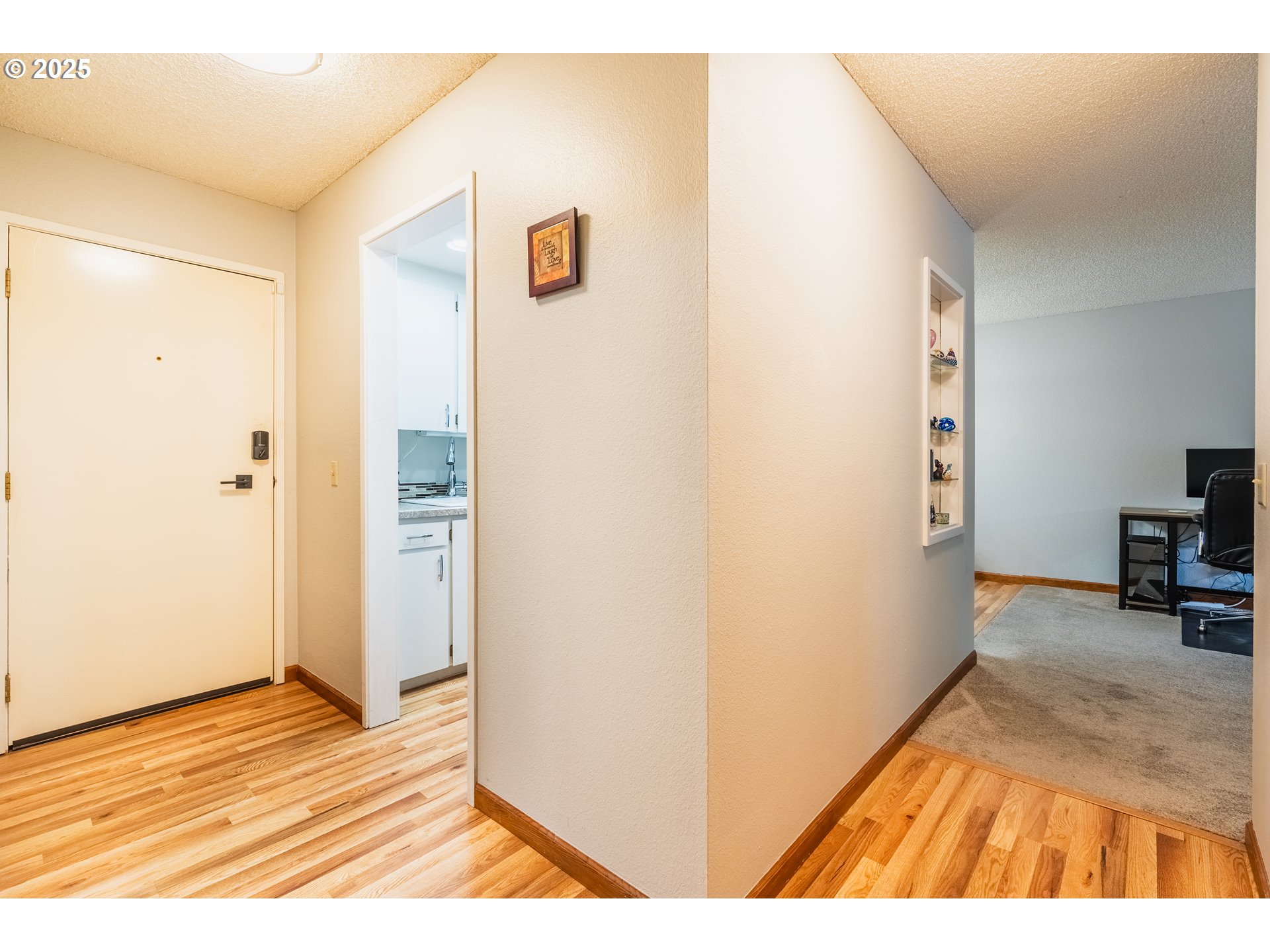 Photo #3: 786974358 Listing 